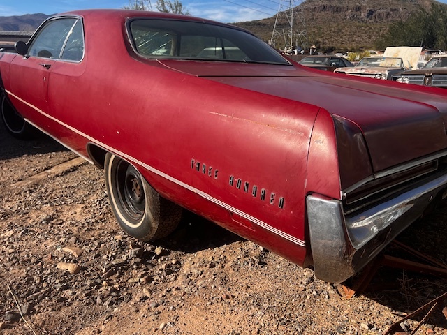 1969 Chrysler 300 2Door HT (#69CR2877B)