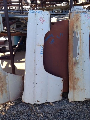 1962 Oldsmobile StarFire Passenger Fender (#62OFRRD) $250