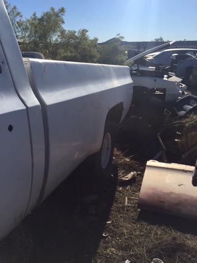 1975 Chevrolet Truck Fleet side long bed (#75CHLBD)