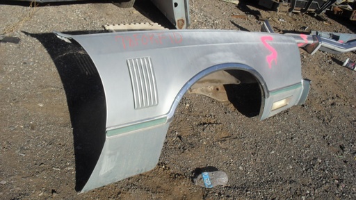 1978 Ford Thunderbird Right Fender (#78FORF1B)