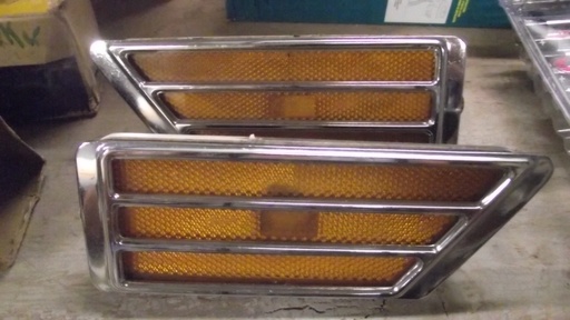 1970 Buick Riviera Marker Lights (#70BUML1CE)