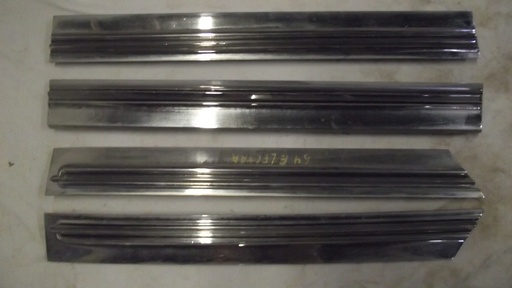 1964 Buick Rocker Molding (#64BURM10BE)