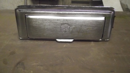 1971 Cadillac Ashtray Assembly (#71CAAAB2E)