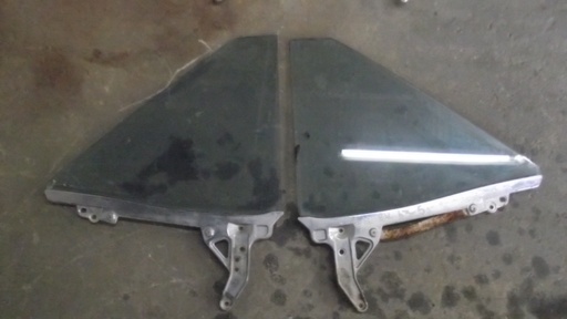 1963-65 Buick Riviera Quarter Windows (#63BUQW5BE)