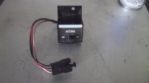 1971-73 Cadillac Antenna Switch (#71CAAS7BE)