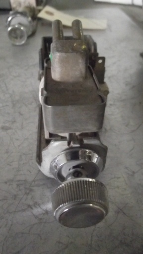 1966 Oldsmobile Headlight Switch (#66OLHS7DE)