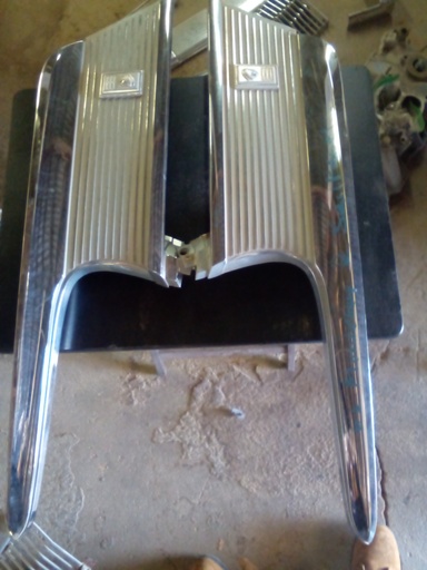 1963 Mercury Sail Panel Mouldings (#63MESM3CE)