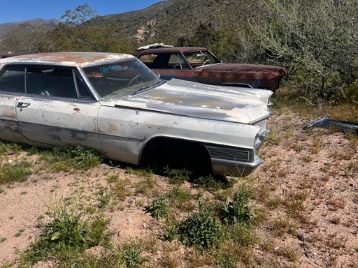 1965 Cadillac Passenger Front Fender (#65CACDVRFB)