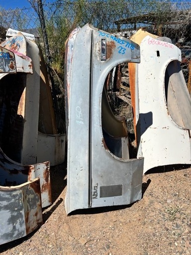 1970 Chevrolet Nova Passenger Fender (#70CHNRF71B)