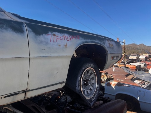 1971 Ford Thunderbird Passenger Fender Shell (#71FOTBF1B)