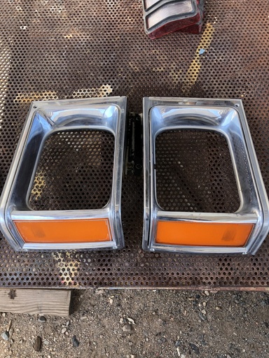 1980 Dodge Aspen Headlight Bezels (#80DOHLBZB)