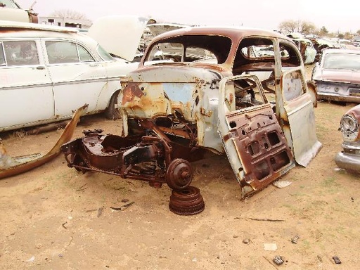 1947 Plymouth Deluxe (#47PL3817C)