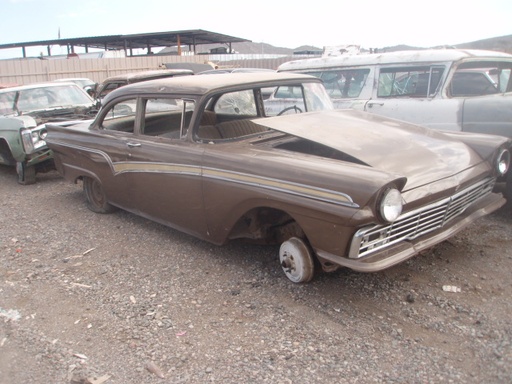 1957 Ford Fairlane (#57FO1353C)