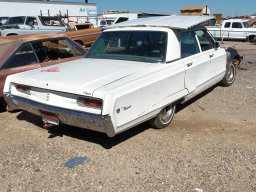 1968 Chrysler New Yorker (#68CR5697C)