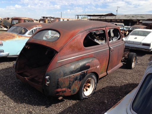 1941 Ford Tudor (41FONV02C)