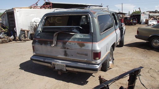 1984 Chevrolet Suburban (#84CH6370C)