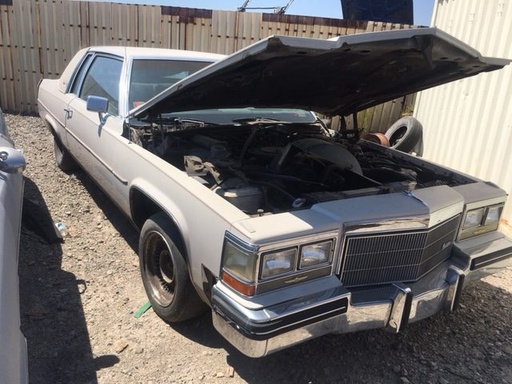 1984 Cadillac Coupe Deville 2DR (#84CA6332E)