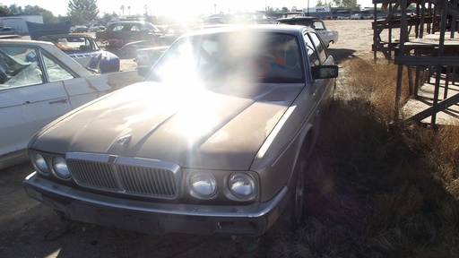 1988 Jaguar XJ6 (#88JA6955E)