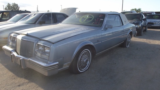 1982 Buick Riviera (#82BU8595E)