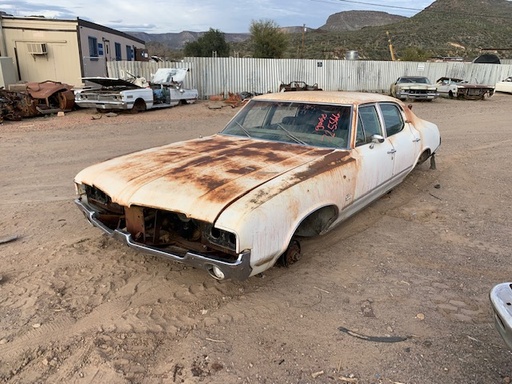 1972 Oldsmobile Cutlass 4 Door Sedan (#720L5566B)