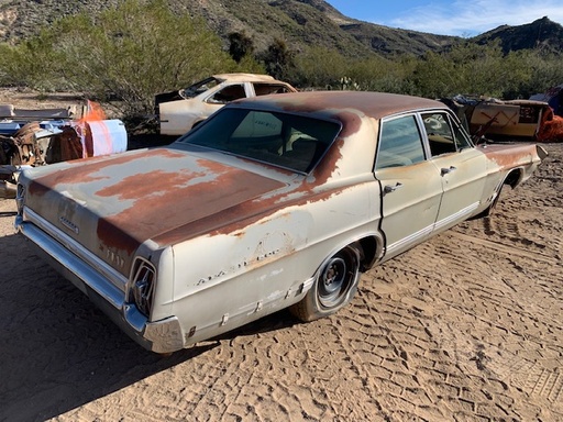 1967 Ford Galaxy 500 4 Door Sedan (#67FO4682B)