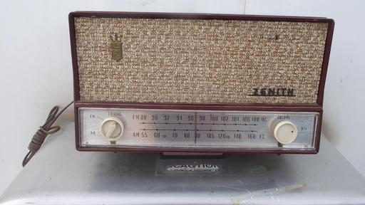 1950's Zenith AM/FM Radio #541786  $45